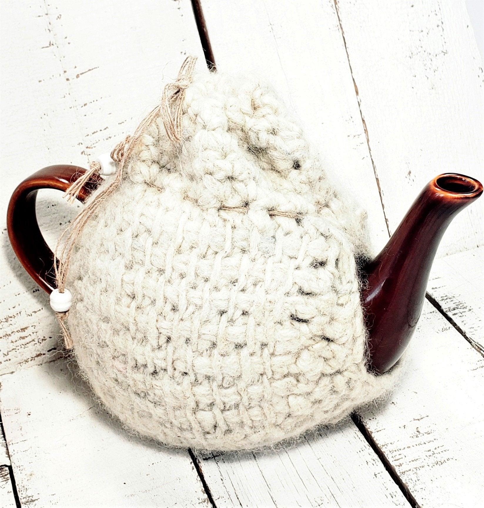 Teapot Cozy, Country Knit Farmhouse, Natural Wool, 4-6 Cup: Off-White